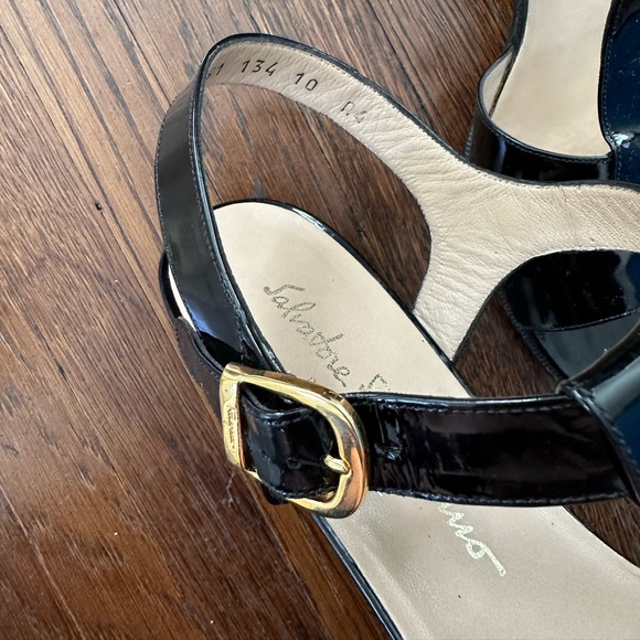 Salvatore Ferragamo MARIGOLD Sandals - Picture 4 of 9